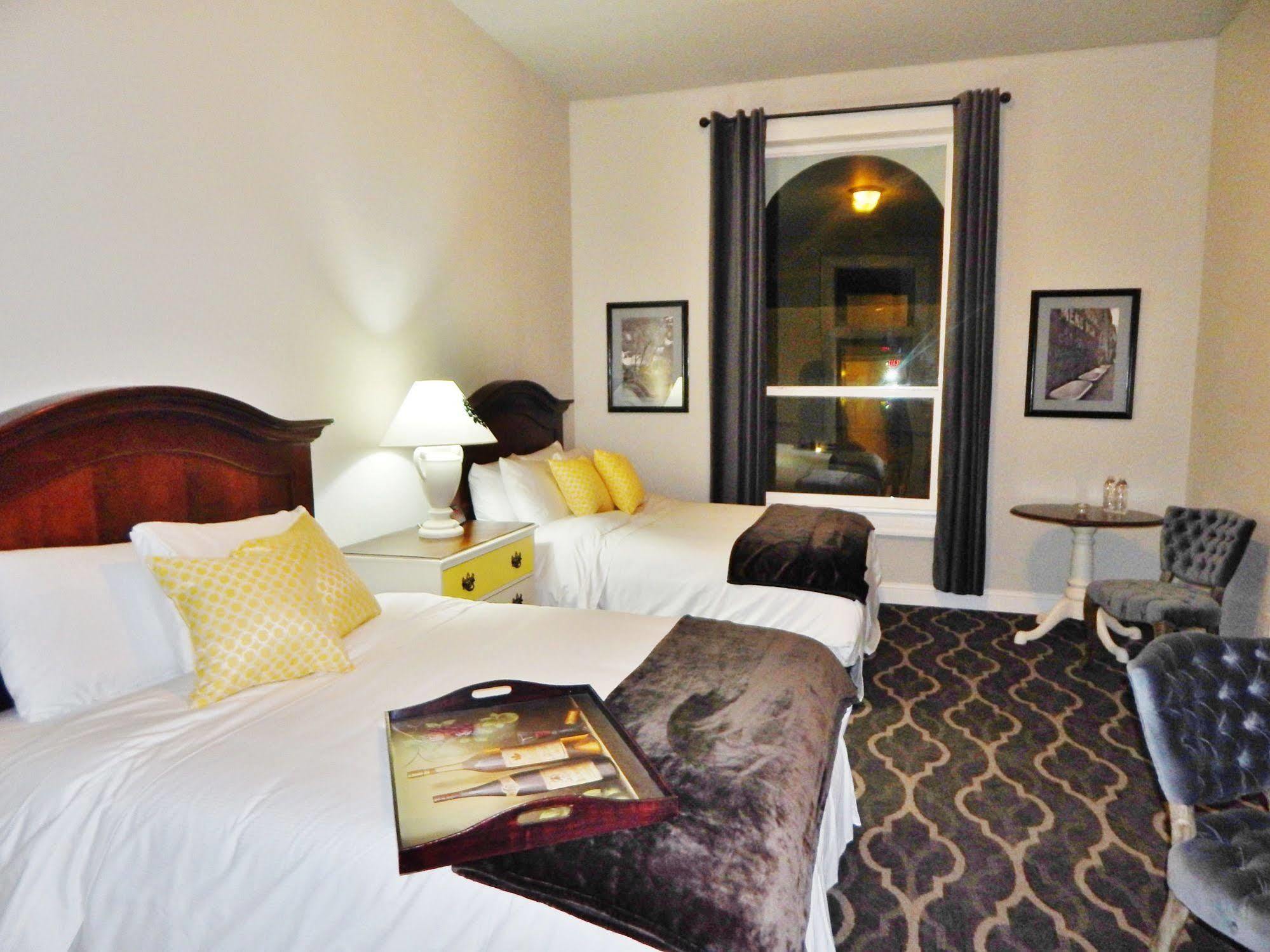 The Dilworth Inn Gonzales エクステリア 写真