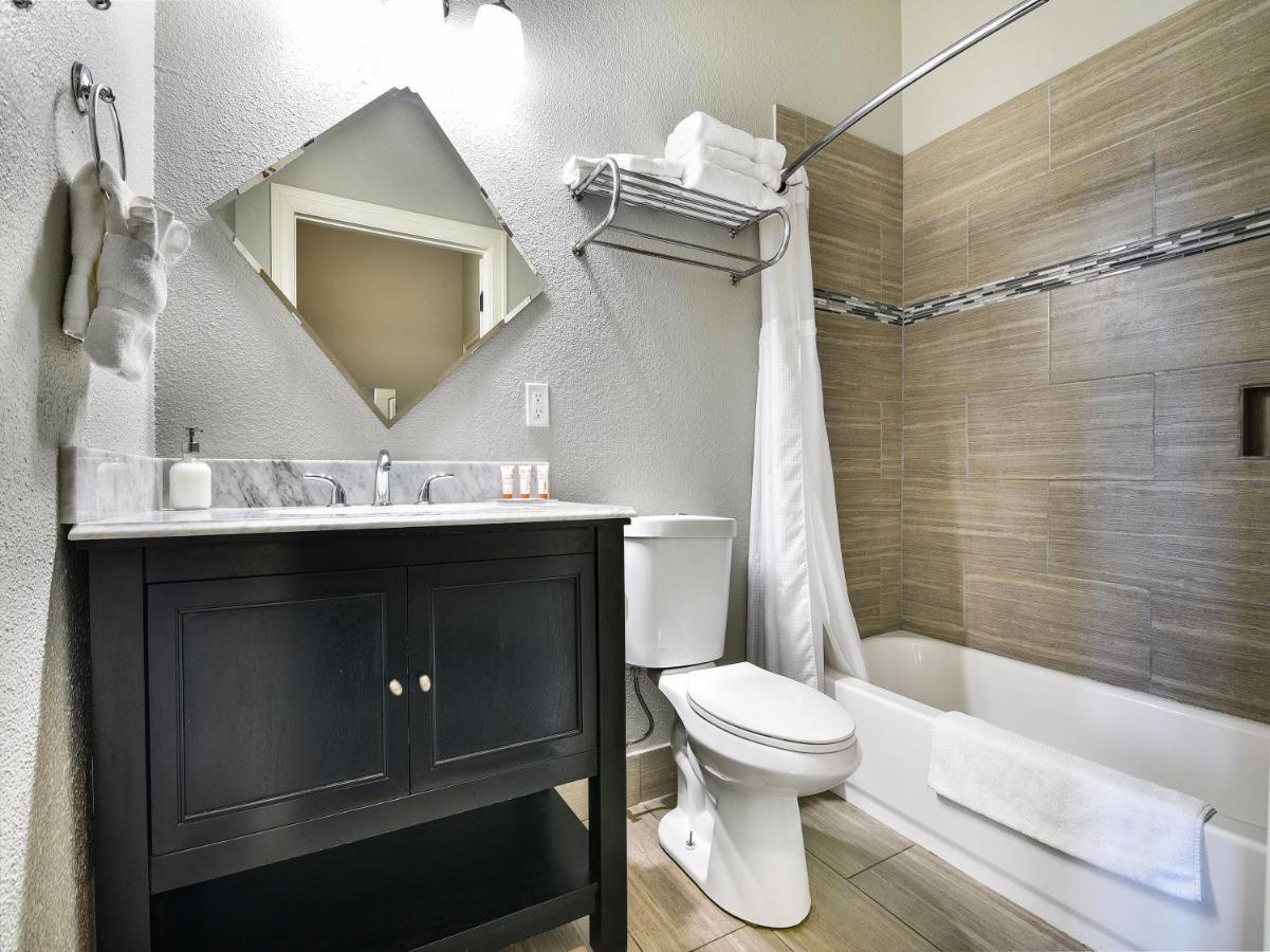 The Dilworth Inn Gonzales エクステリア 写真