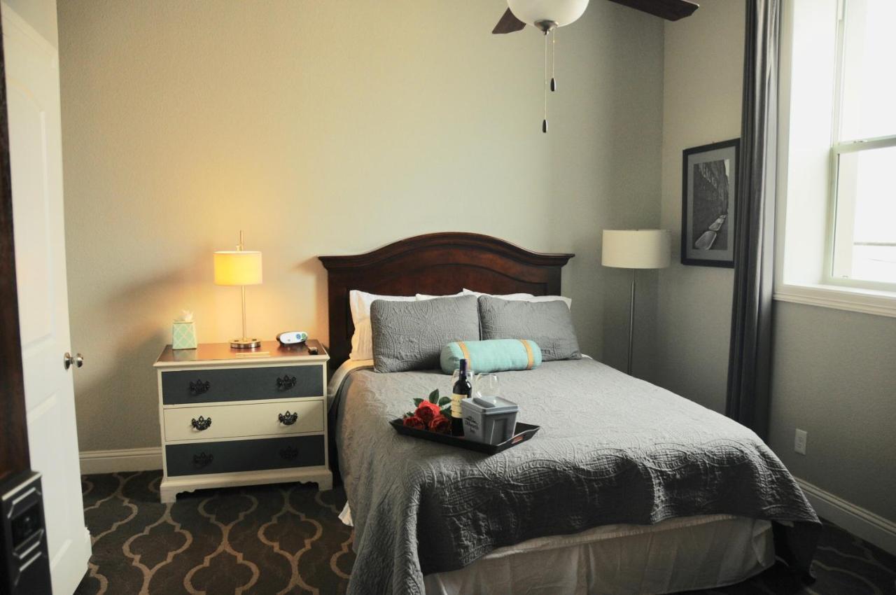 The Dilworth Inn Gonzales エクステリア 写真